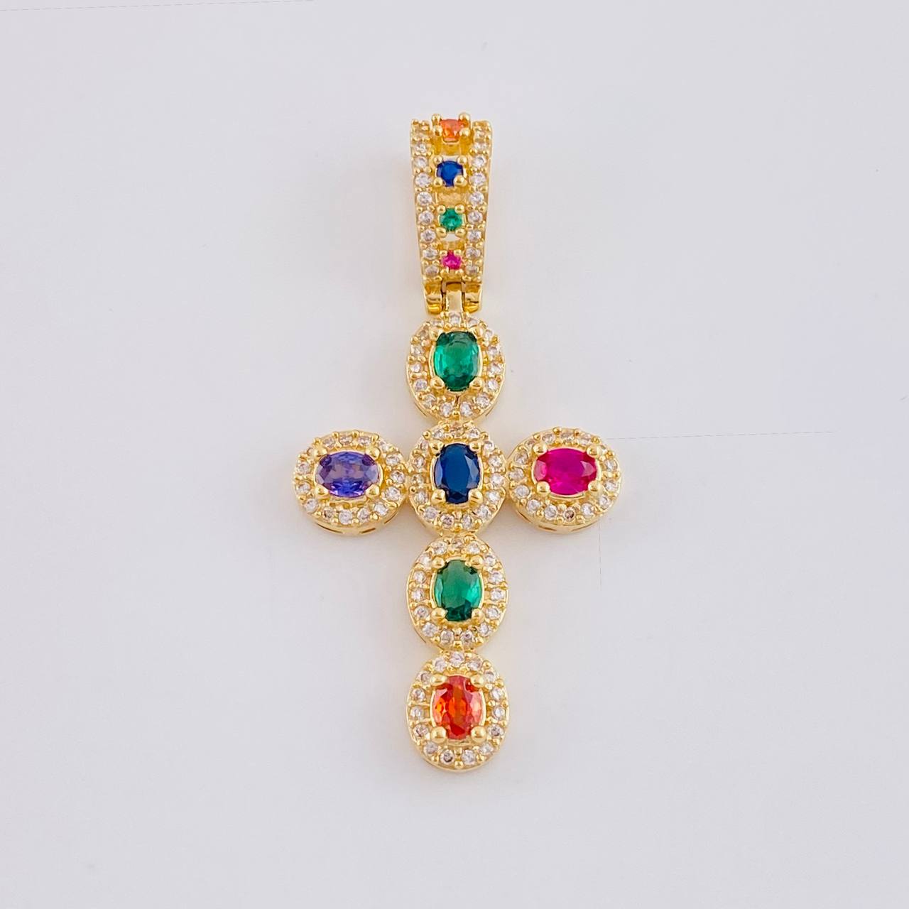 Dije Cruz Ovalo Tupida 5.8 g / 4.2 cm Oro Amarillo 18K