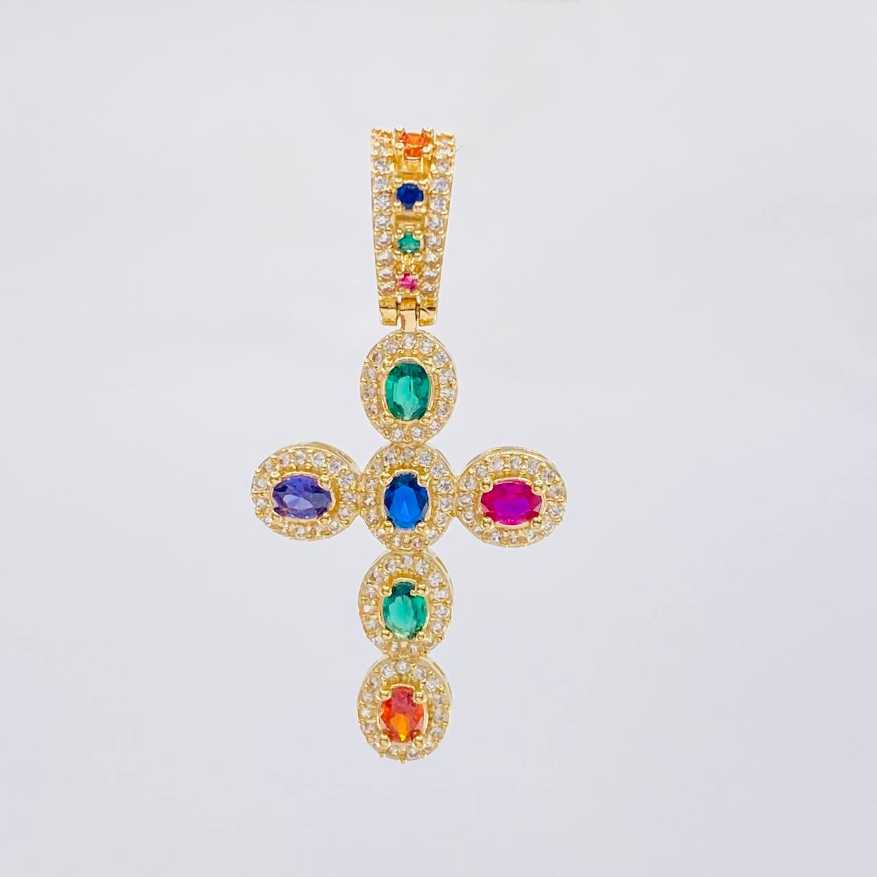Dije Cruz Ovalo Tupida 5.8 g / 4.2 cm Oro Amarillo 18K
