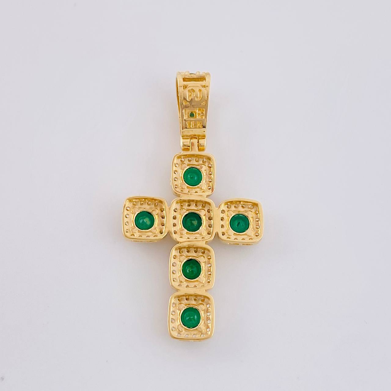 Dije Cruz Tupida 5.95 g / 4.2 cm Oro Amarillo 18K