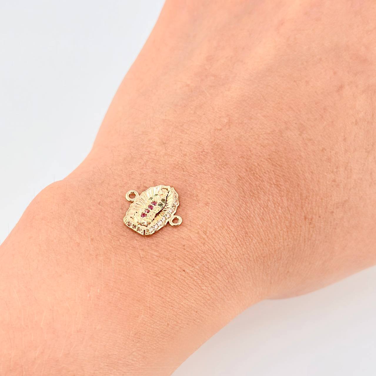 Herraje Virgen De Guadalupe 1.15 g / 1.5 cm Oro Amarillo 18K