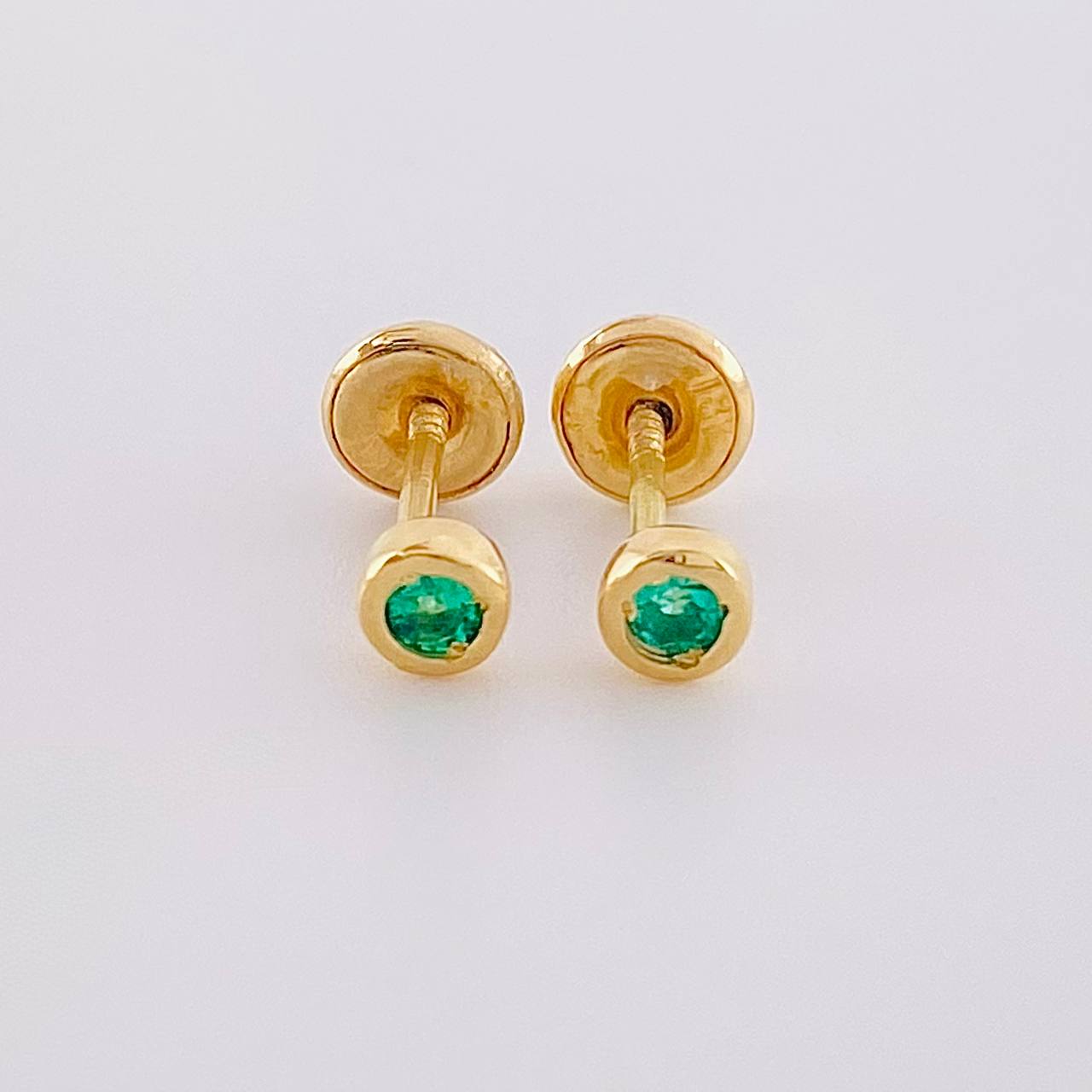 Topos Bisel Esmeralda 8 Pts 0.85 g / 3.6 mm Oro Amarillo 18K