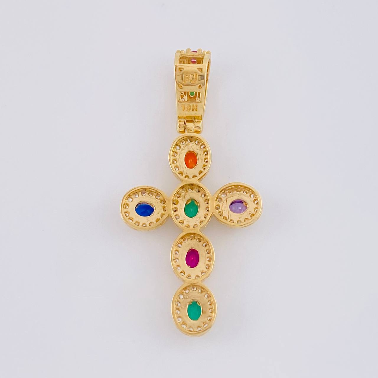 Dije Cruz Ovalo Tupida 5.75 g / 4.2 cm Oro Amarillo 18K