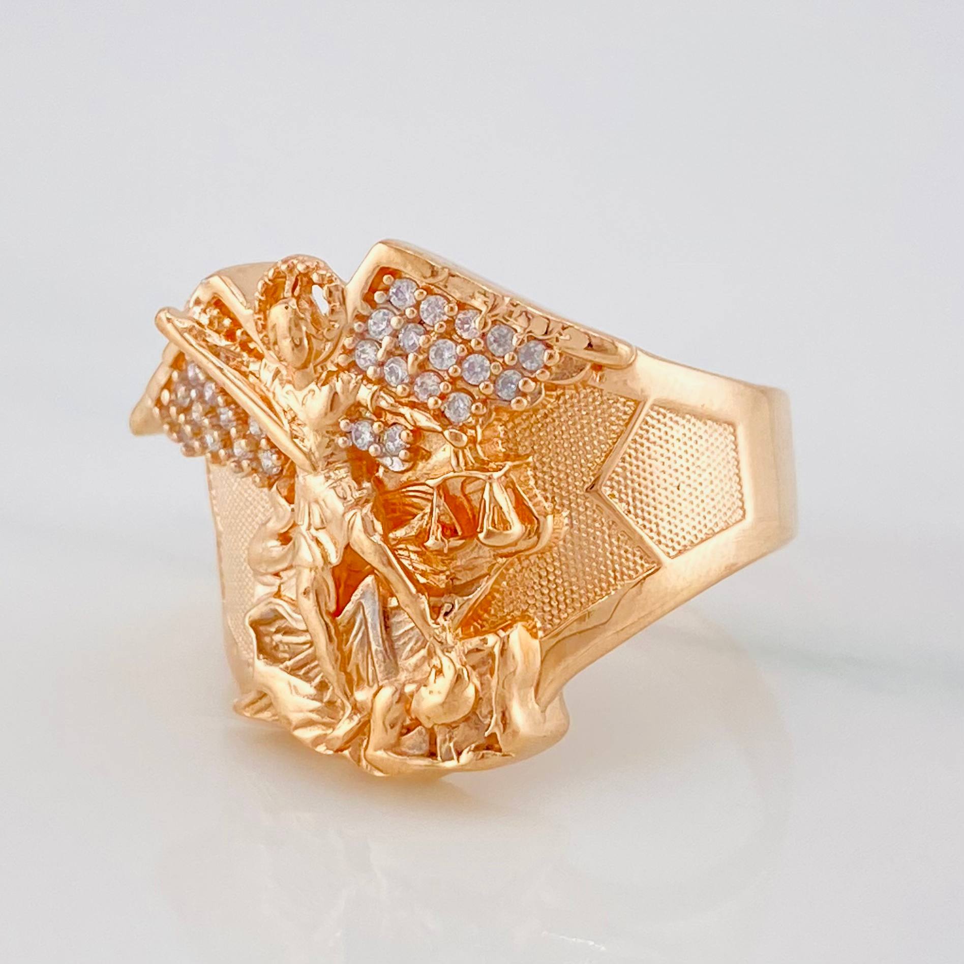 Anillo San Miguel Arcangel 8.3 g / T8 1/2 Oro Rosa 18K