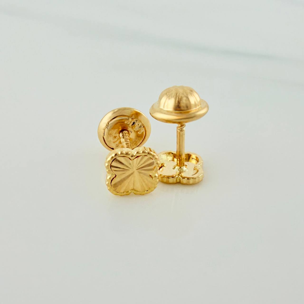 Topos Trebol 0.7gr / 5.05mm Oro Amarillo 18K &