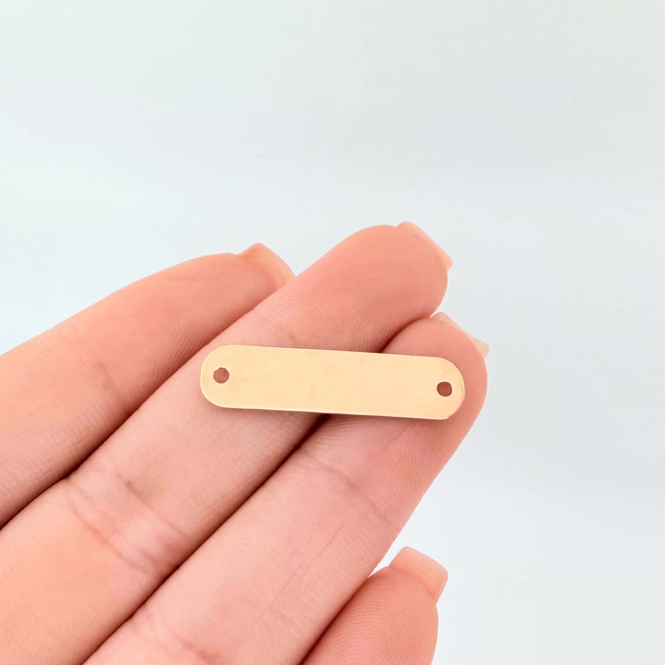 Herraje Placa Ovalada 0.75 g / 2.6 cm Oro Amarillo 18K