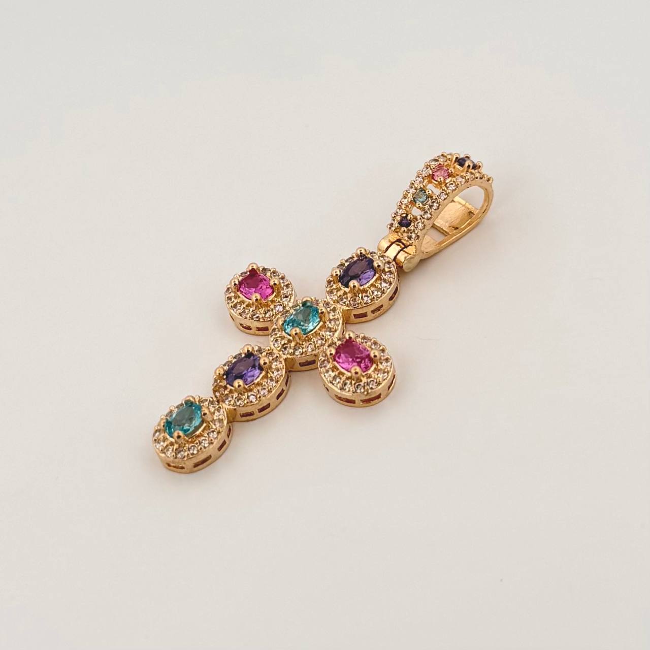 Dije Cruz Tupida 5.7gr / 4.5cm / Oro Amarillo 18K ©