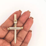 Dije Cruz Clavos 6.85gr / 5.8cm / Oro Amarillo 18K ©