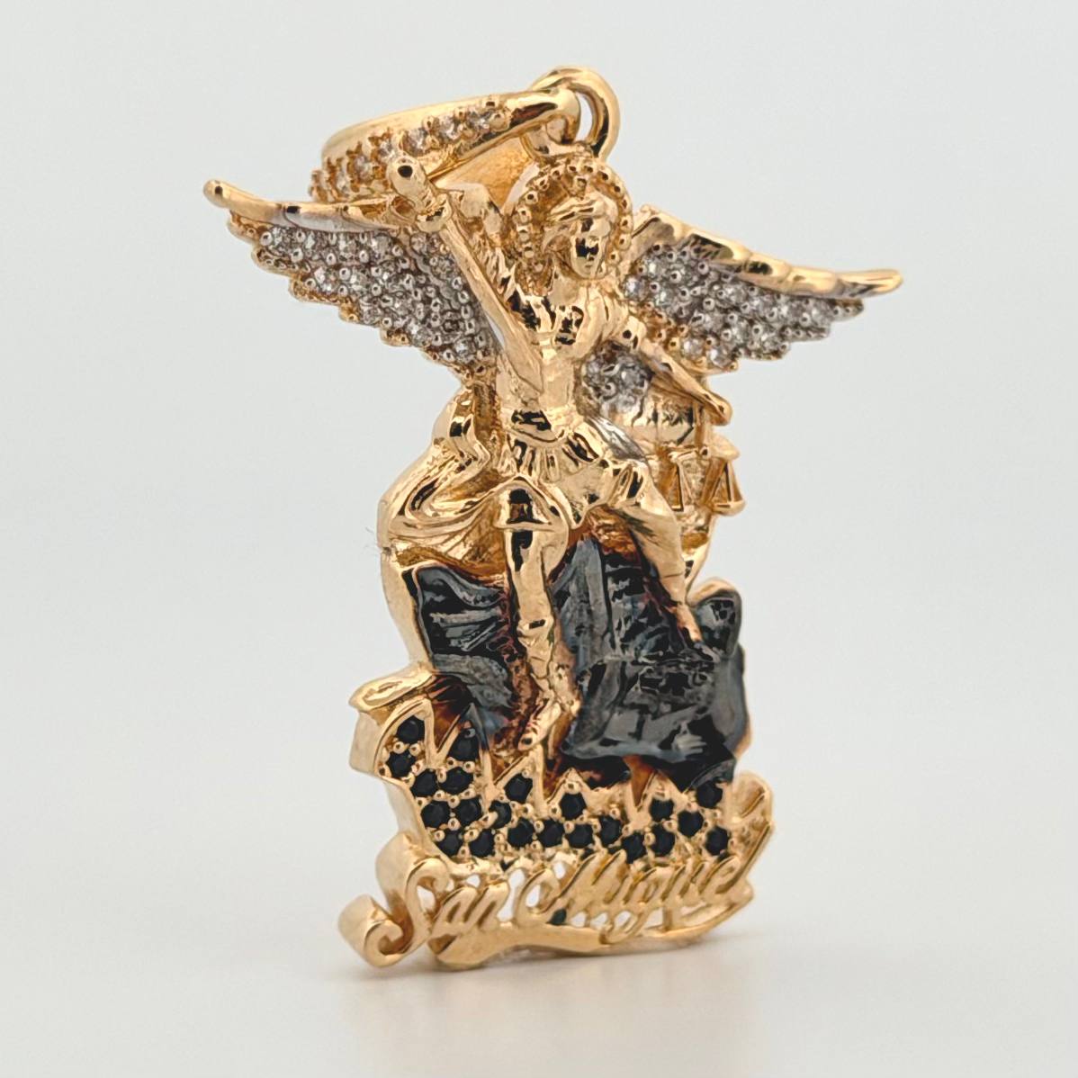 Dije San Miguel 8.1gr / 4.2cm / Oro Amarillo 18K