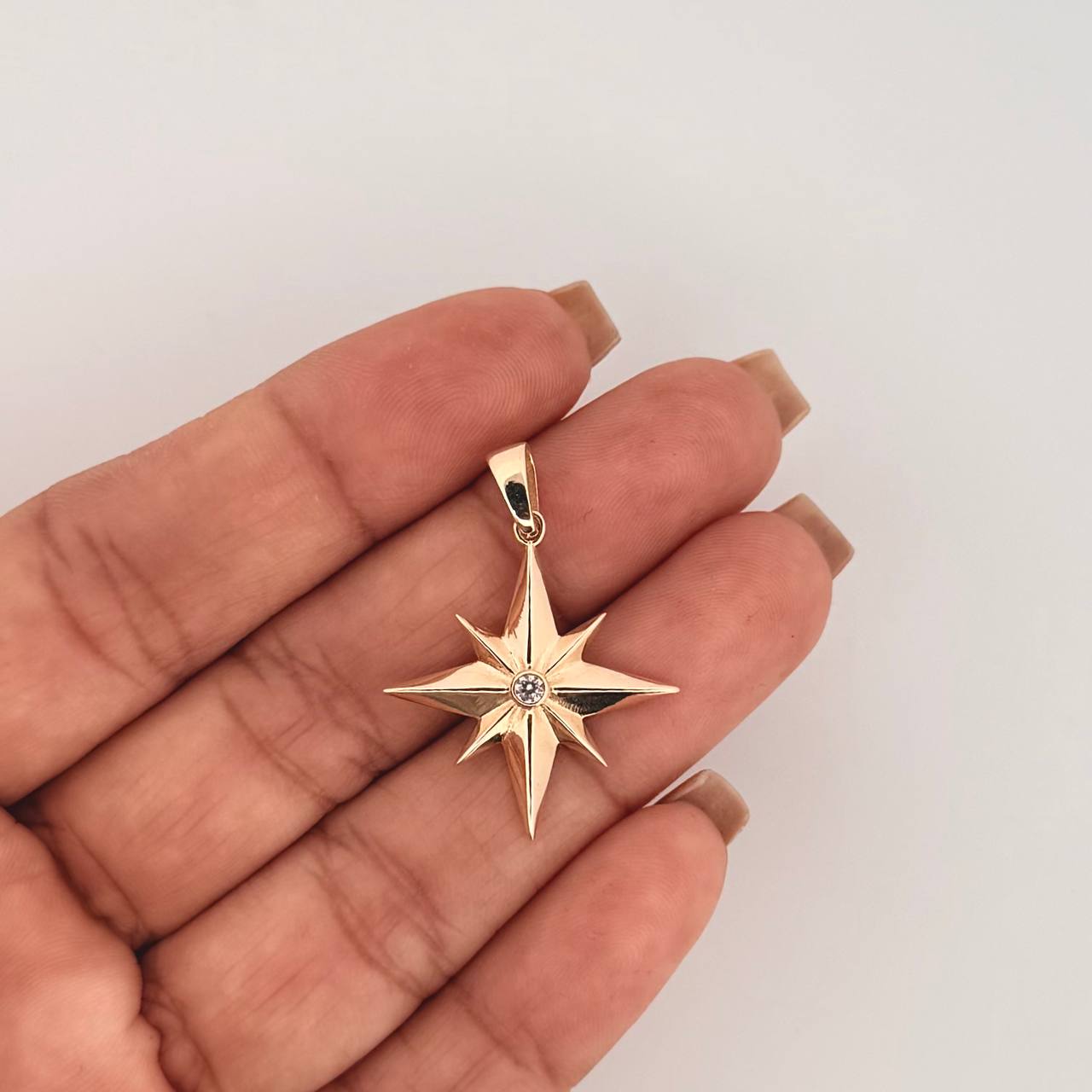 Dije Estrella 8 Puntas 2.45gr / 3.3cm / Oro Amarillo 18K