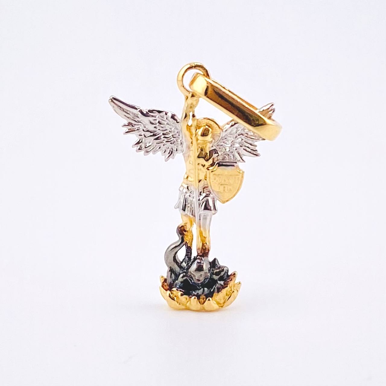 Dije San Miguel 0.95gr / 2.3cm / Dos Oros Amarillo Blanco 18K