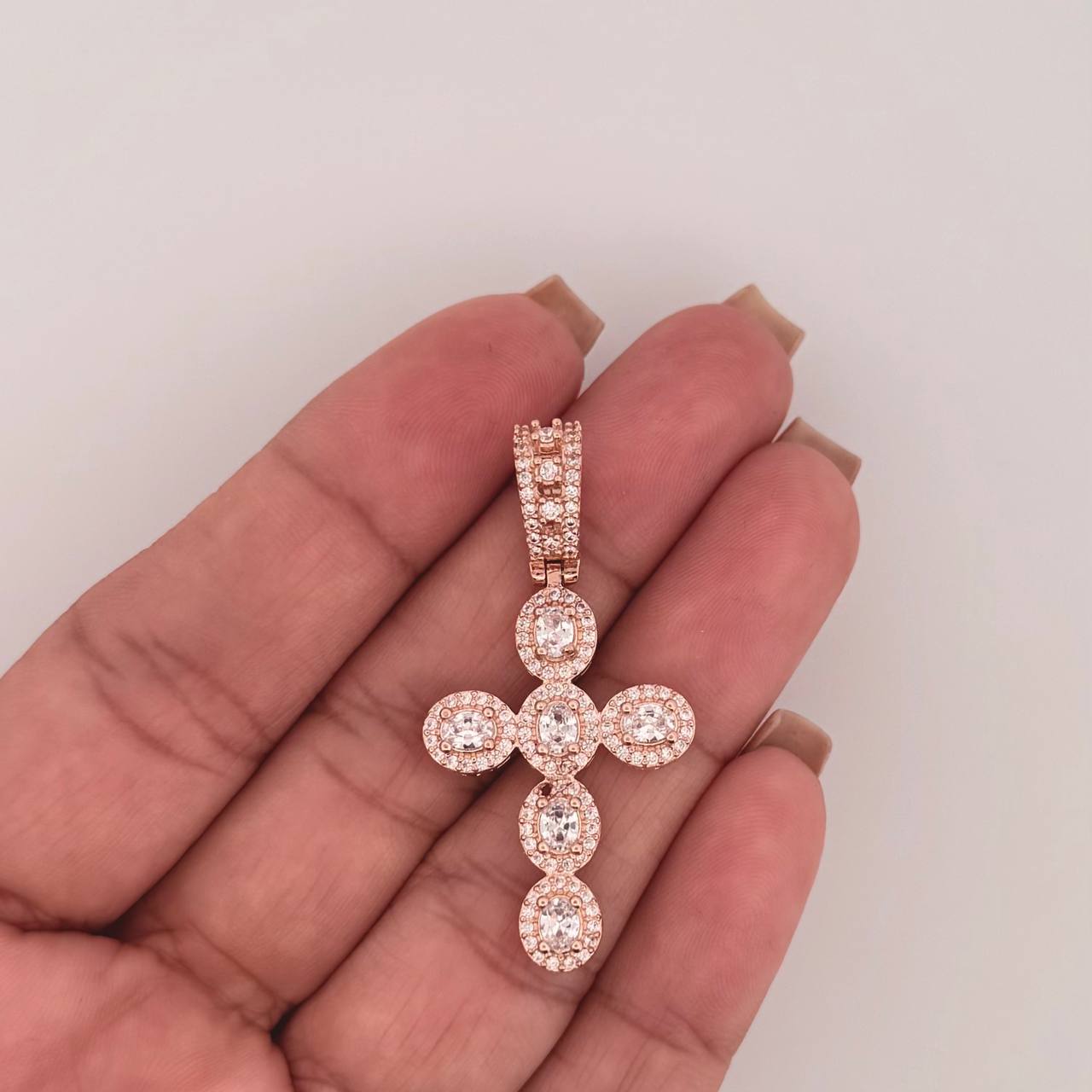 Dije Cruz Tupida 5.35gr / 4.5cm / Oro Rosa 18K