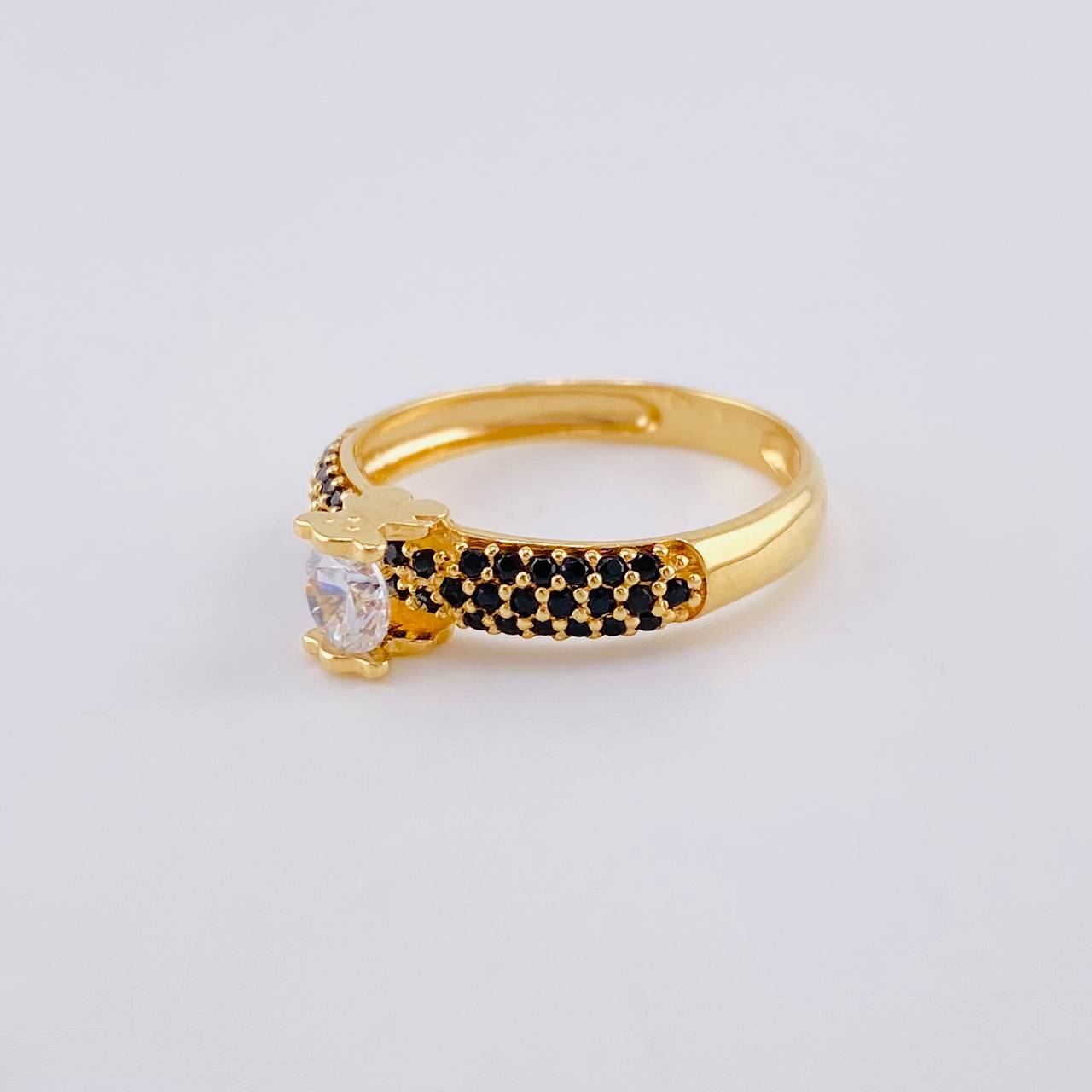 Anillo Oso Ts 1.95 g / T5 1/2 Oro Amarillo 18K