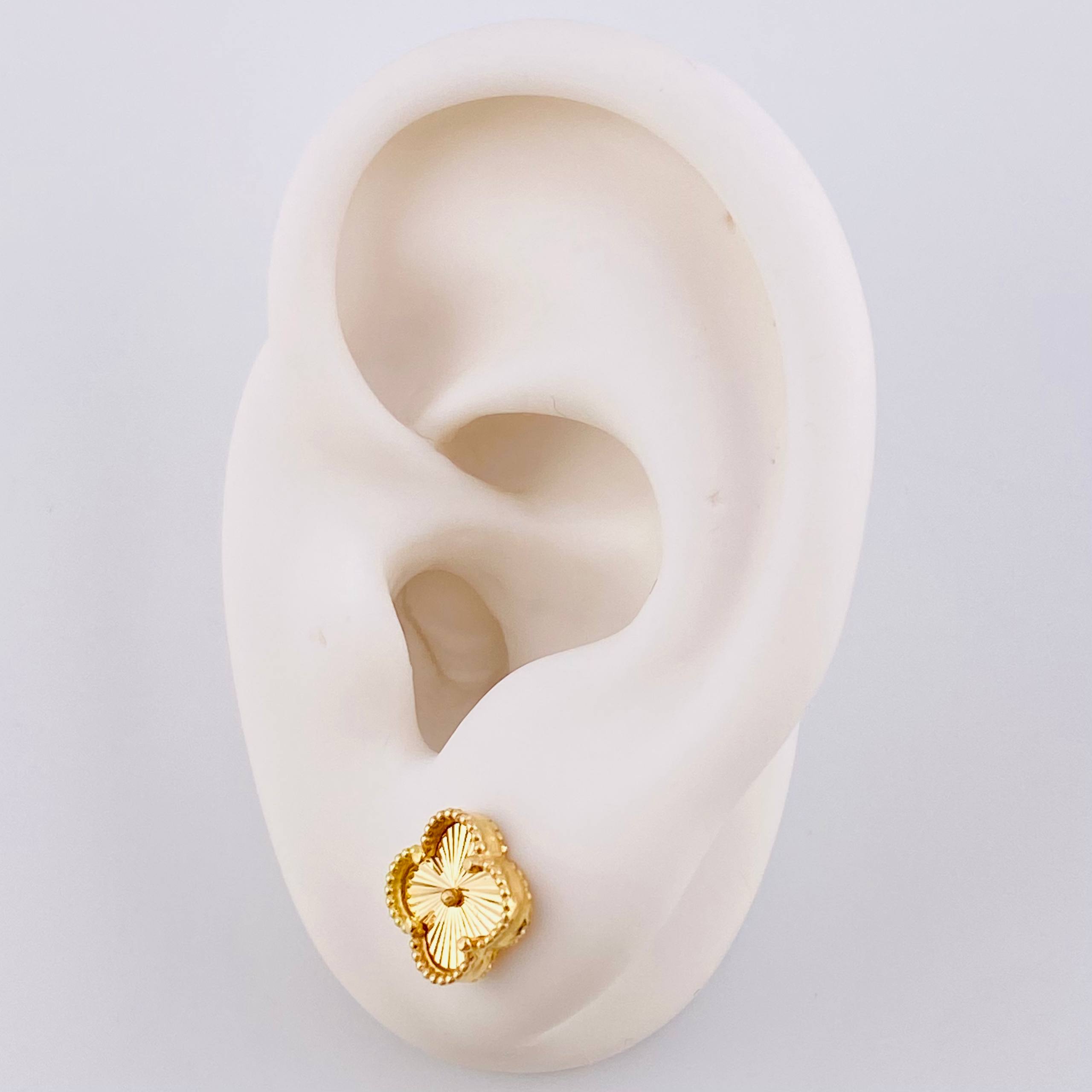 Topos Trebol Diamantado 3 g / 8.4 mm Oro Amarillo 18K