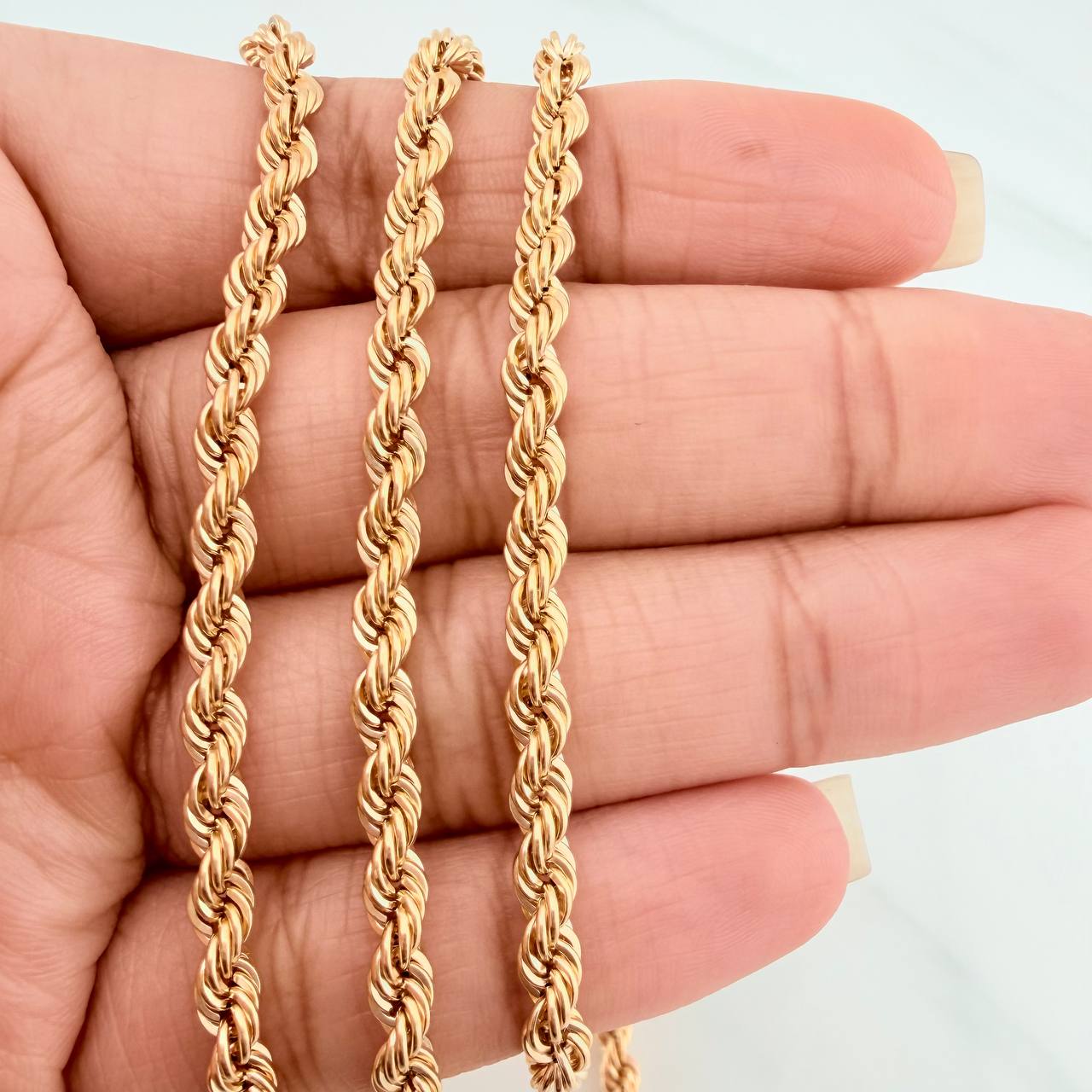 Cadena Lazo 12.85gr / 70.5cm / 3.8mm Oro Amarillo +3 18K $