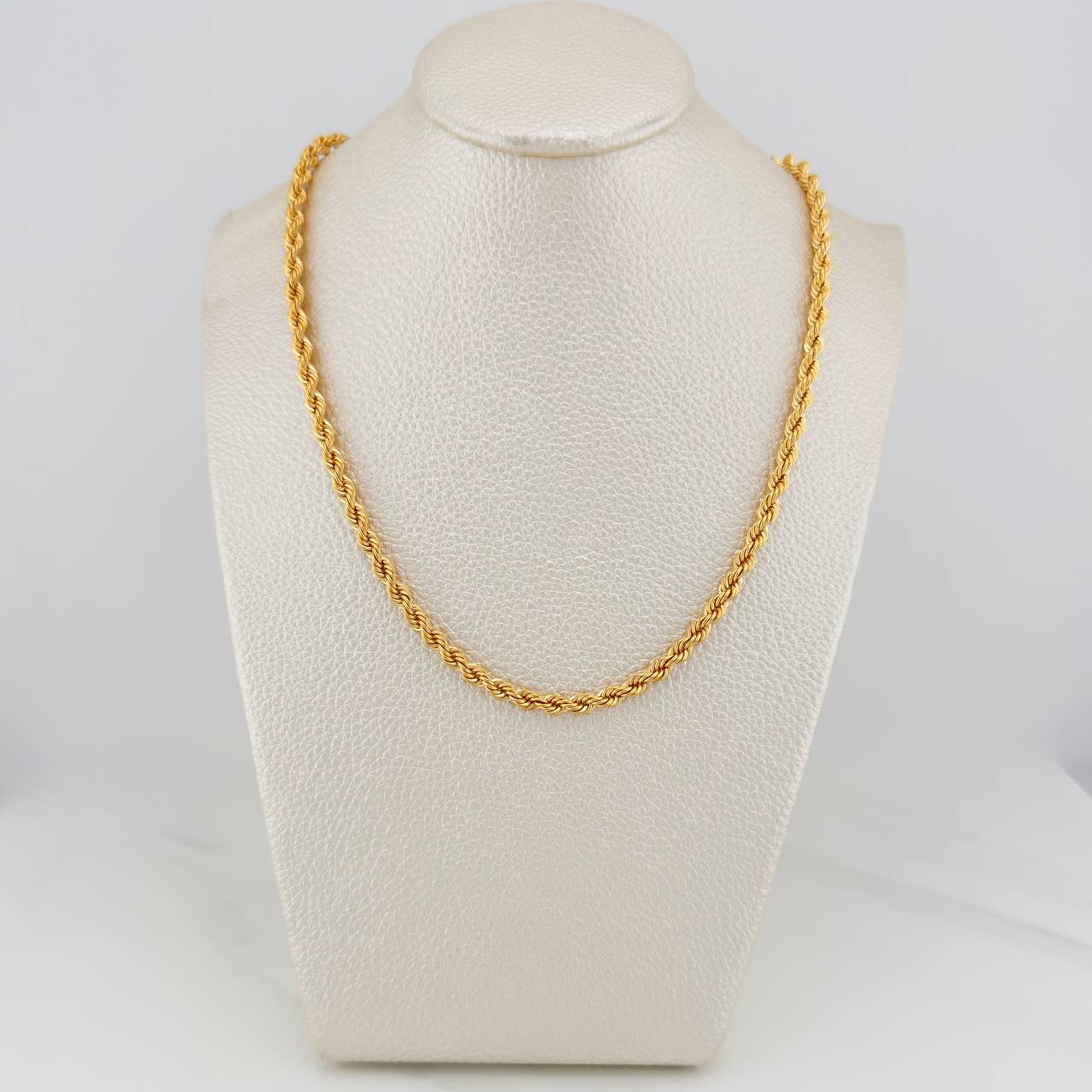 Cadena Lazo 12.85gr / 70.5cm / 3.8mm Oro Amarillo +3 18K $