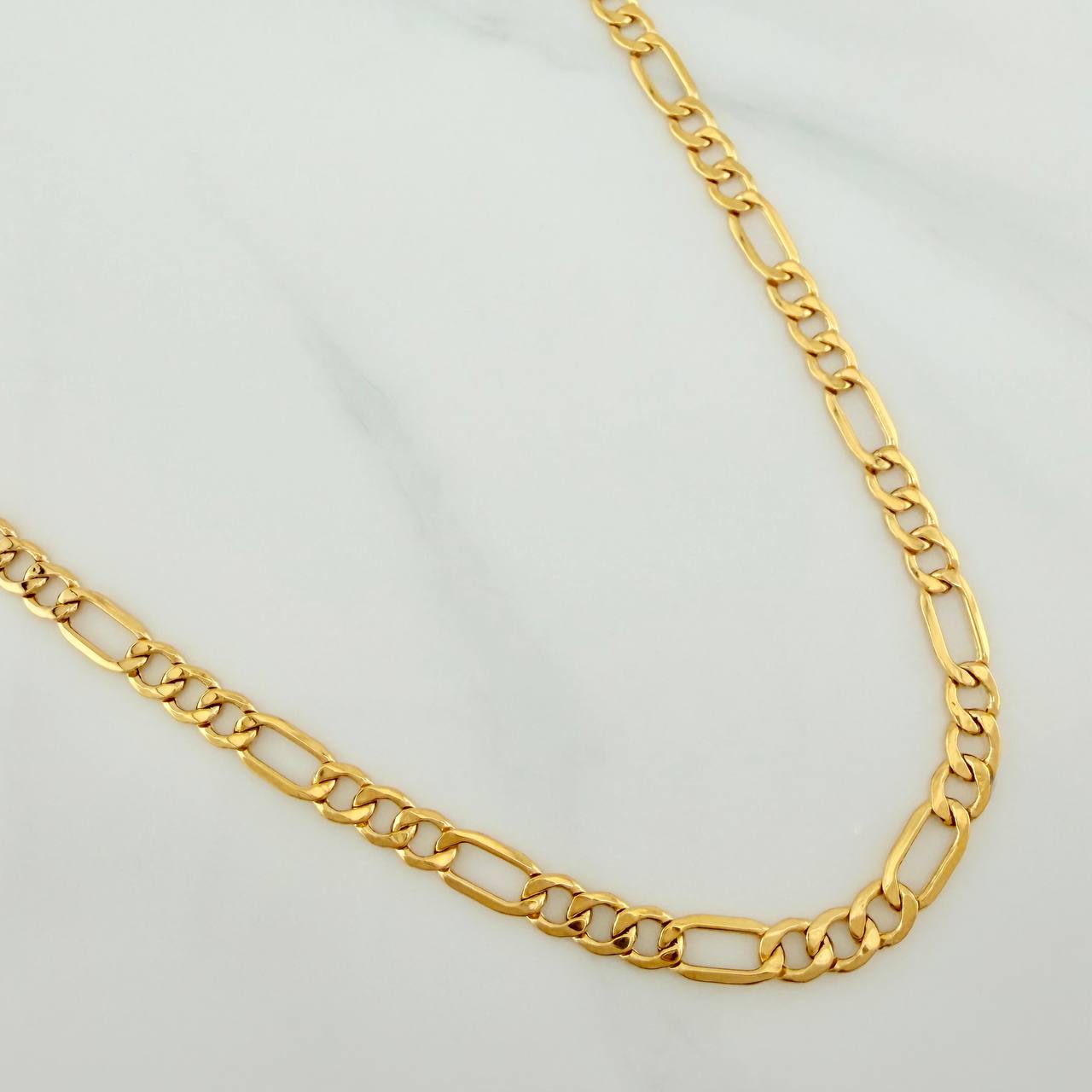 Cadena Figaro 8.15gr / 60.5cm / 4.3mm Oro Amarillo 18K