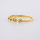 Anillo Onda Esmeralda 11pts 0.9g / T5 1/2 Oro Amarillo 18K