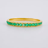 Anillo Carril Tupido Esmeralda 15pts 1.65g / T7 1/4 Oro Amarillo 18K