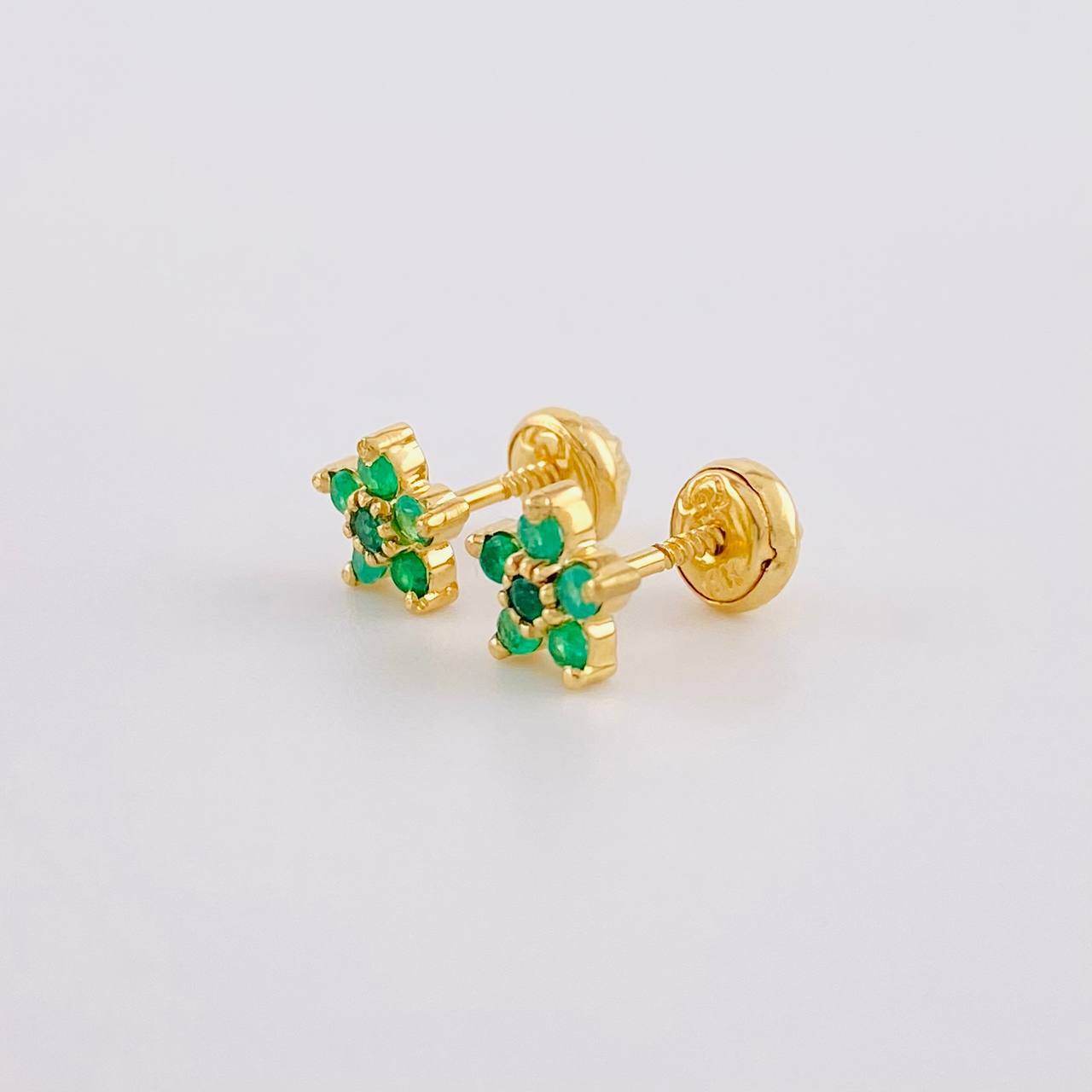 Topos Flor Estrella Esmeraldas 24pts 1.45g / 6.8mm Oro Amarillo 18K