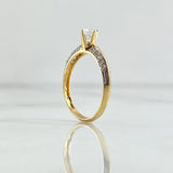 Anillo Solitario Vertebra Separada 2.05gr / T6 / Circones Blancos Dos Oros Amarillo Blanco 18K *
