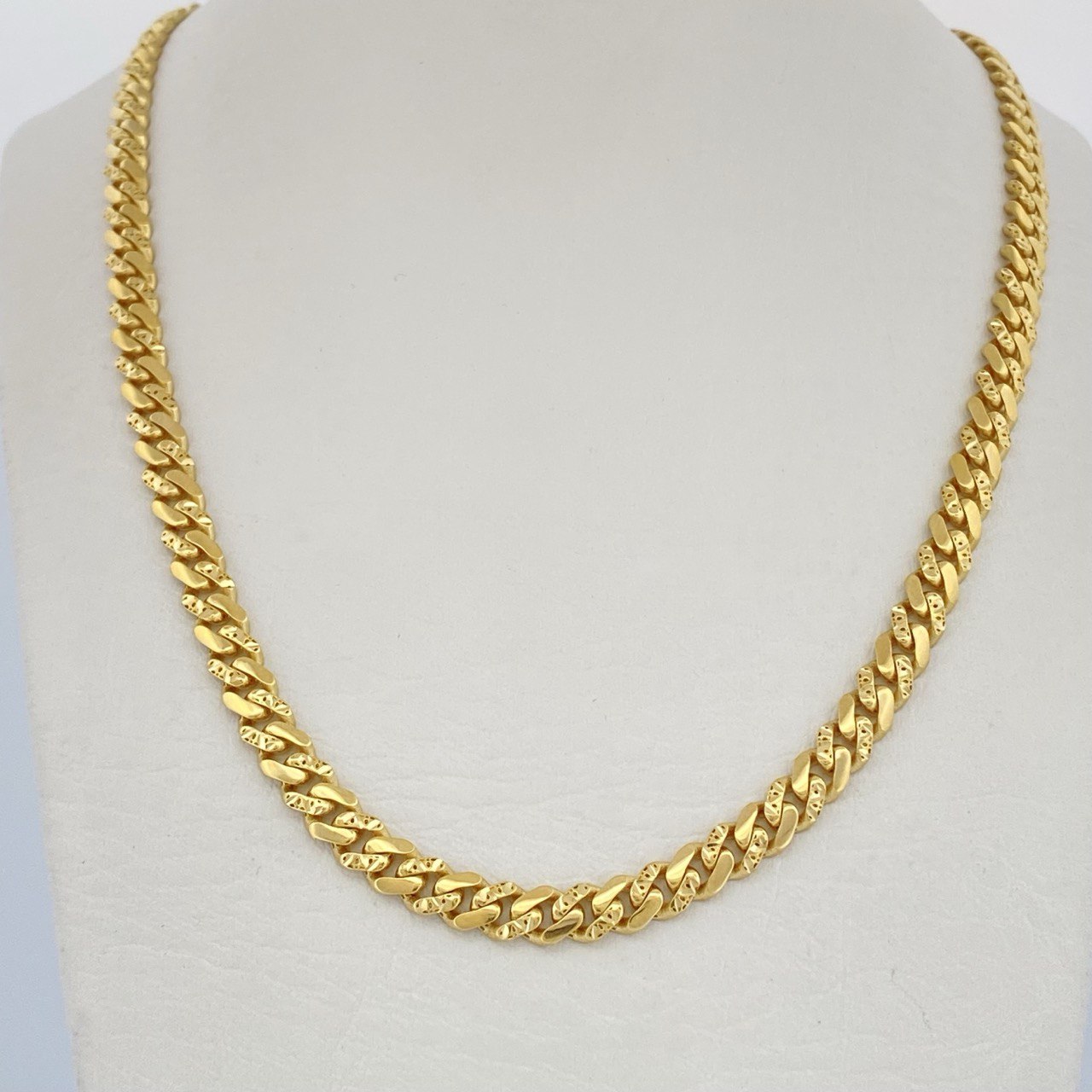 Cadena Cubana Monaco 19.4gr / 61cm / Oro Amarillo +4 18K $