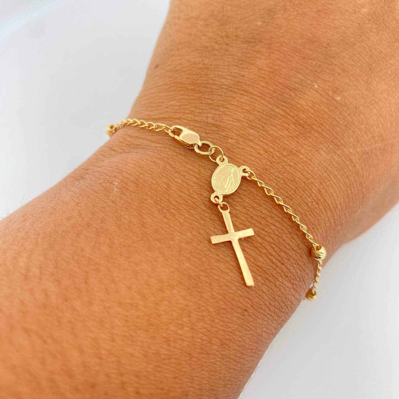 Pulso Denario Virgen Milagrosa 2.45gr / 20.6cm / 3mm Bolas Diamantadas Oro Amarillo 18K $