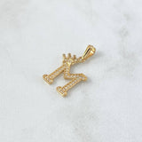 Dije Letra M Corona 1.45gr / 2.5cm / Circones Blancos Oro Amarillo 18K