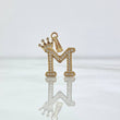 Dije Letra M Corona 1.45gr / 2.5cm / Circones Blancos Oro Amarillo 18K