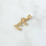 Dije Letra E Corona 1.4gr / 2.5cm / Circones Blancos Oro Amarillo 18K ©