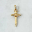 Dije Cruz Clavo Enlazados 5.45gr / 4.5cm / Circones Blancos Oro Amarillo 18K