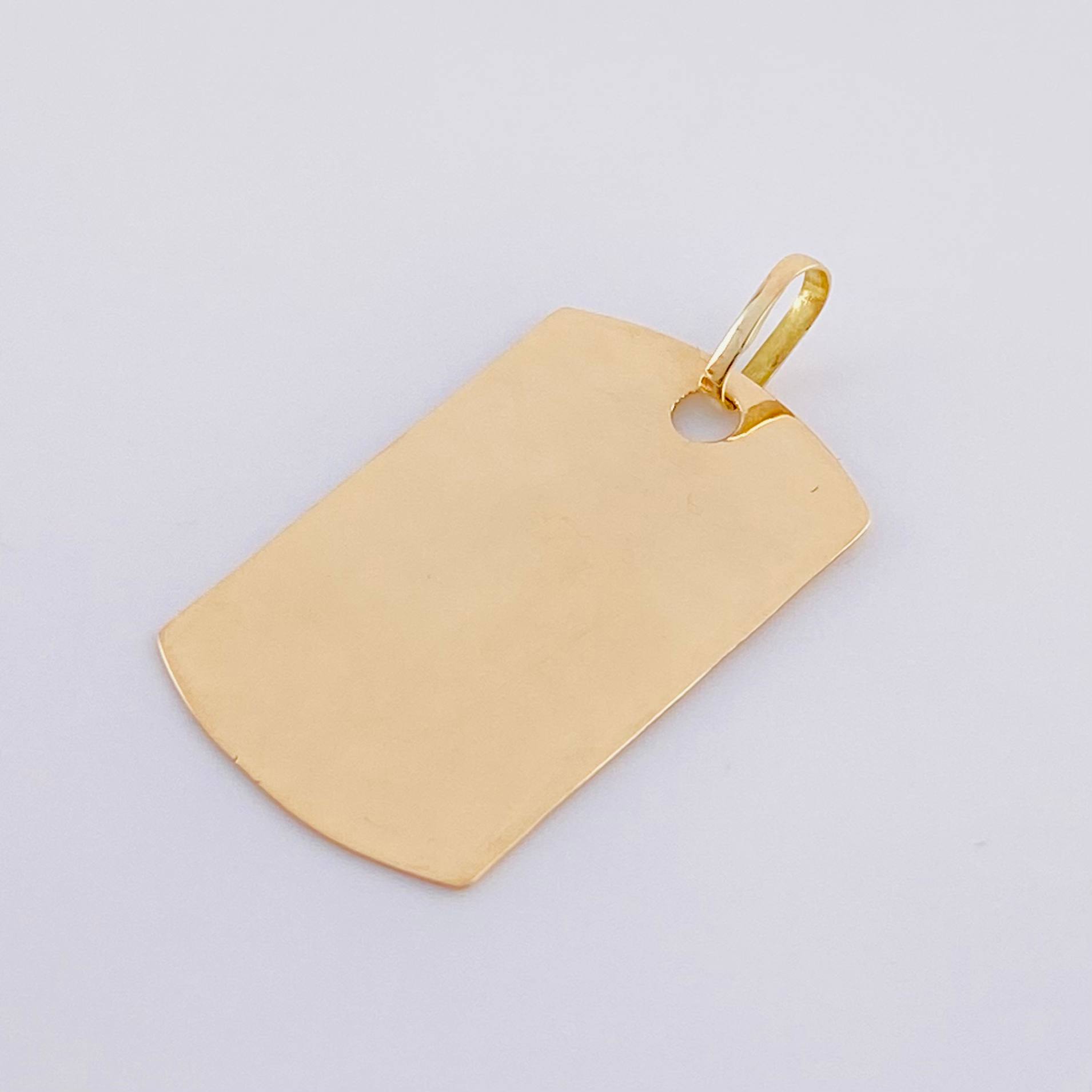 Dije Placa Rectangular Ovalada 1.1 g / 2.4 cm Oro Amarillo 18K