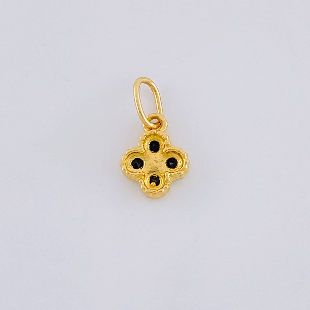 Dije Flor Trebol Cuatro Hojas 0.65 g / 1.2 cm Oro Amarillo 18K