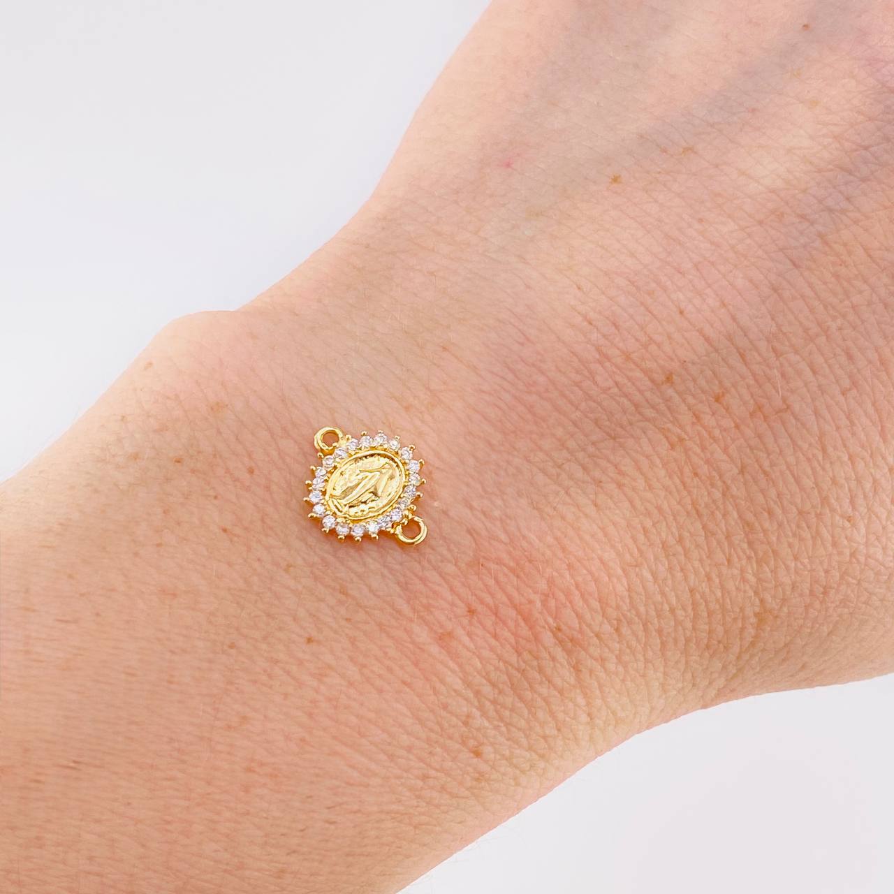 Herraje Virgen Milagrosa 0.75 g / 1.2 cm Oro Amarillo 18K