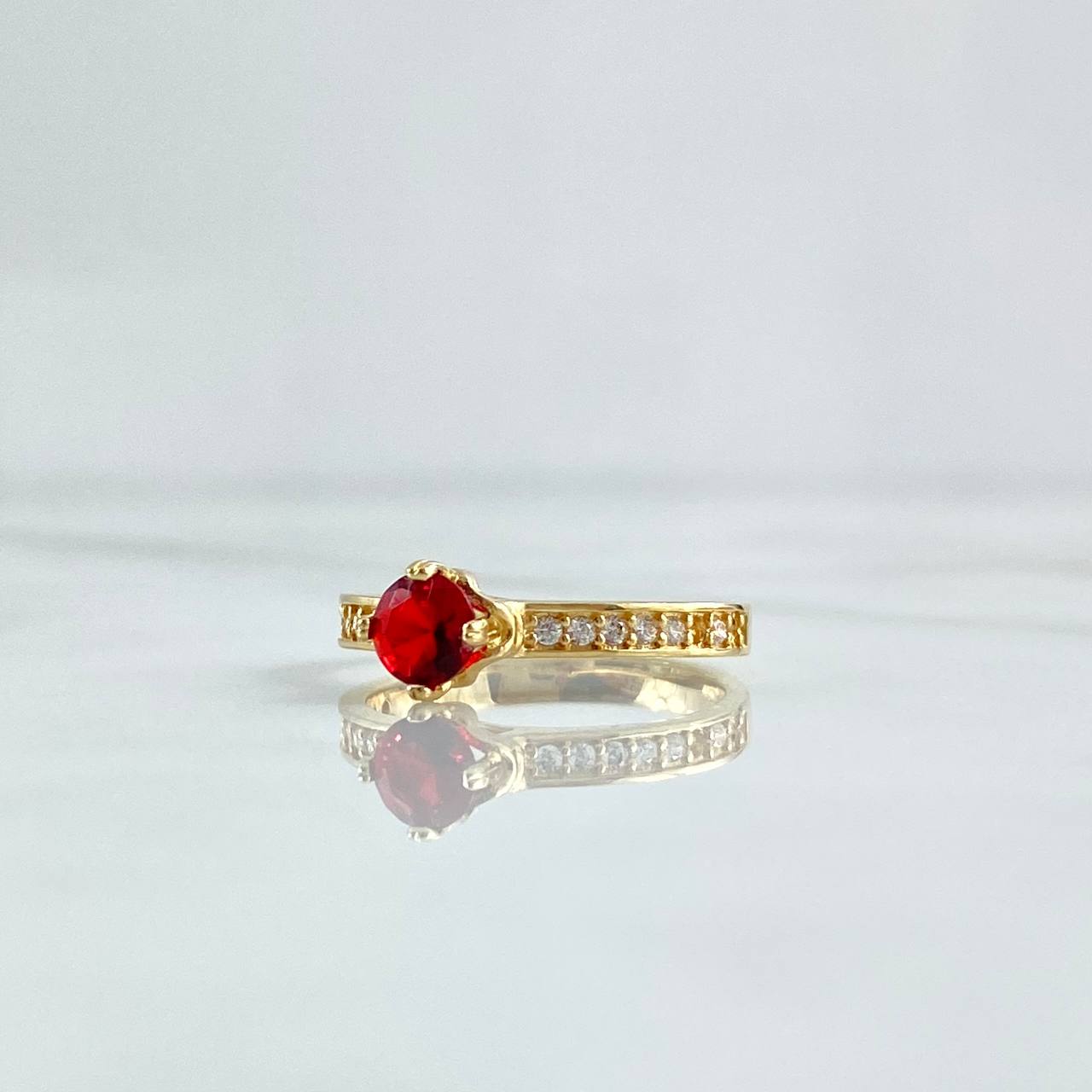 Anillo Solitario Barroco 2.8gr / T5 3/4 / Circones Blancos - Rojo Oro Amarillo 18K