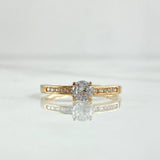 Anillo Solitario Cuatro Puntas 1.65gr / T7 1/4 / Circones Blancos Oro Amarillo 18K