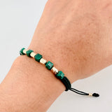 Pulsera Verde Morralla Cubica 4mm Cilindros 6und / Oro Amarillo 18K ©