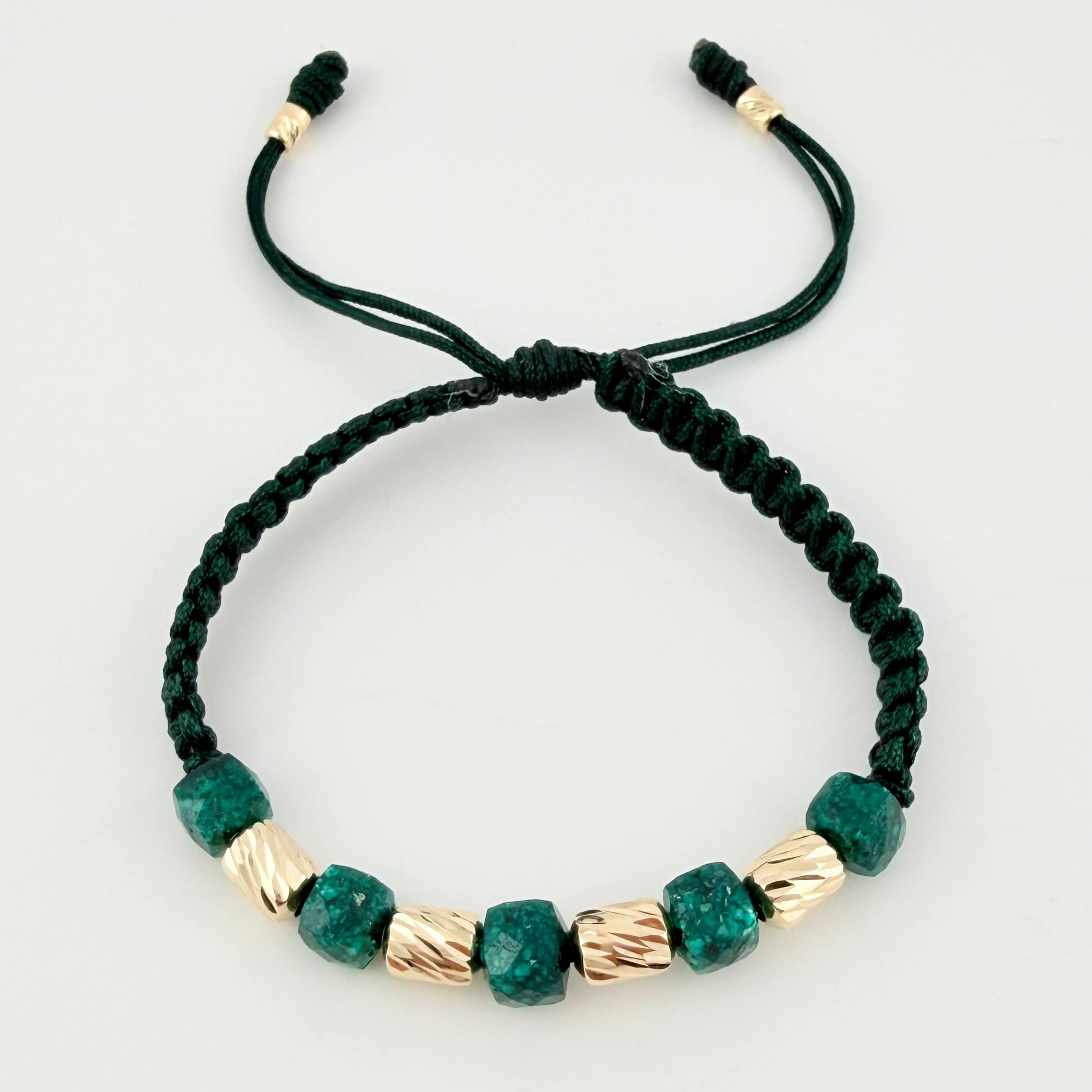 Pulsera Verde Morralla Cubica 5mm Cilindros 6und / Oro Amarillo 18K ©