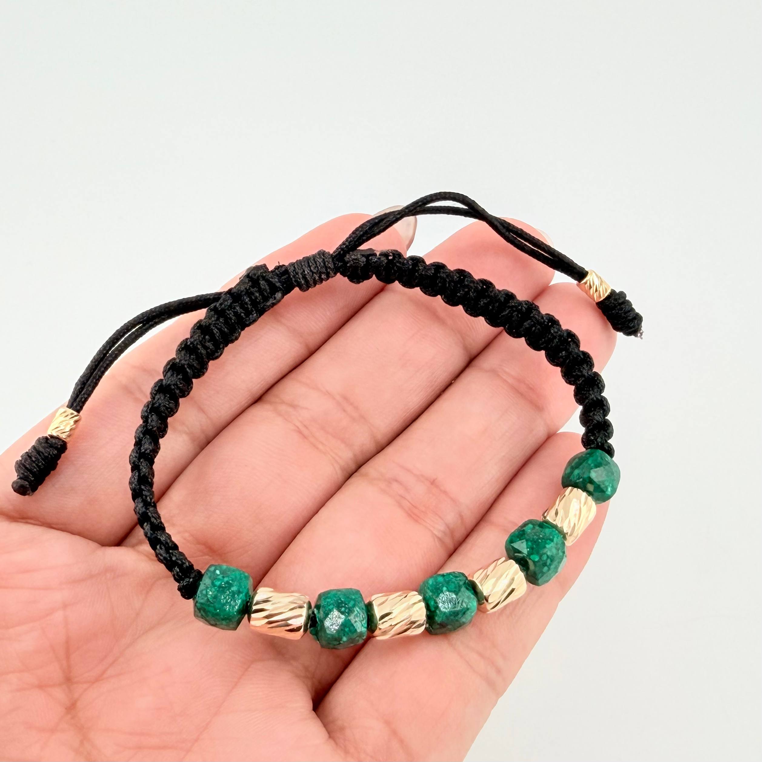 Pulsera Negra Morralla Cubica 5mm Cilindros 6und / Oro Amarillo 18K *