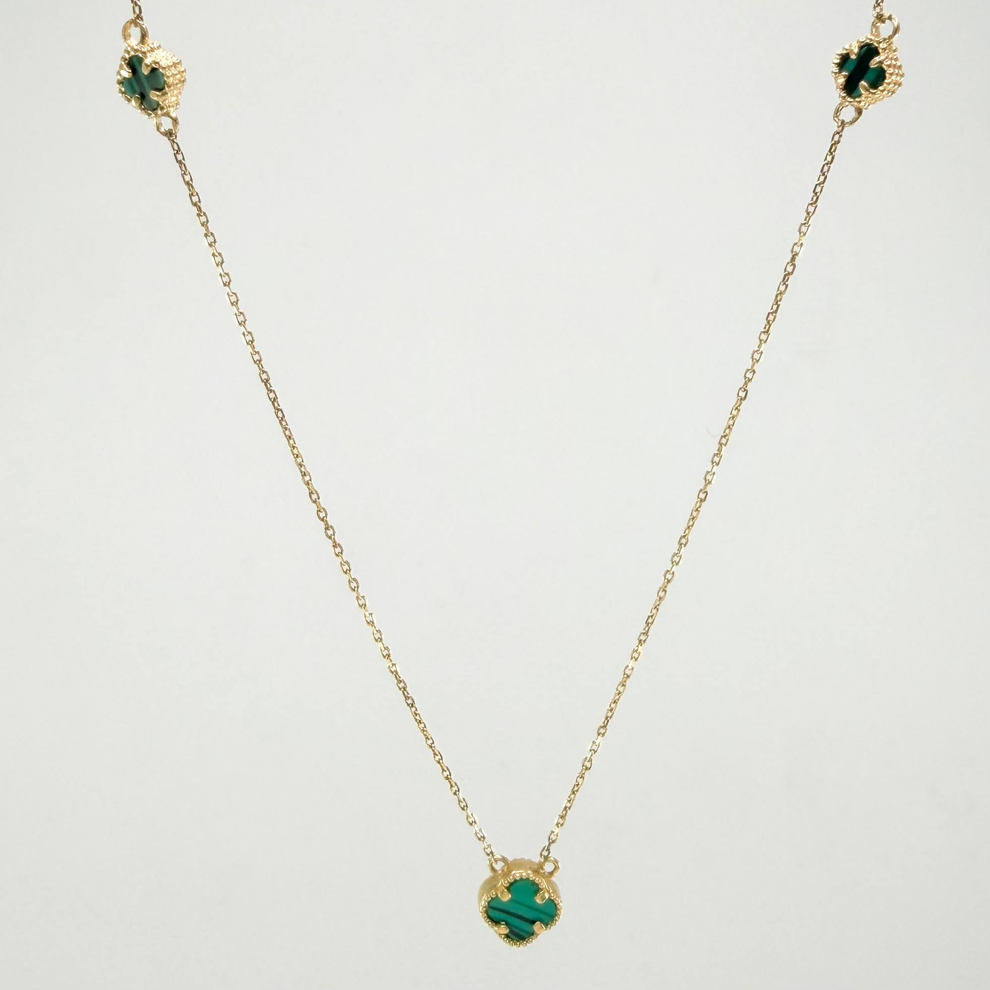 Cadena Aro Seguido Trebol Verde 3gr / 44cm-46.5cm / 0.9mm Oro Amarillo Nac.Esp. 18K ©