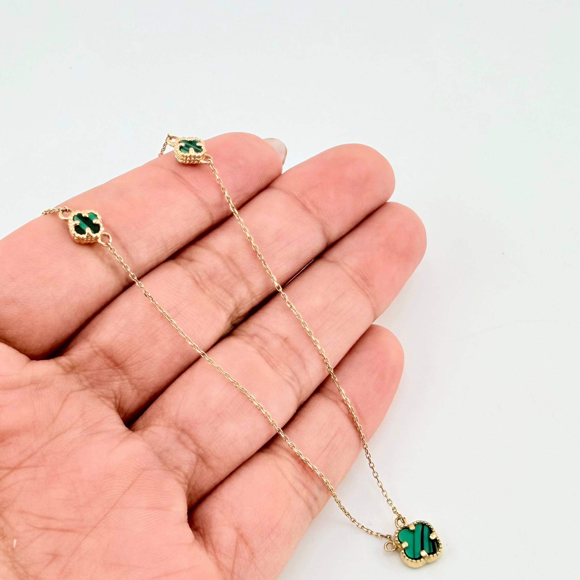 Cadena Aro Seguido Trebol Verde 3gr / 44cm-46.5cm / 0.9mm Oro Amarillo Nac.Esp. 18K ©