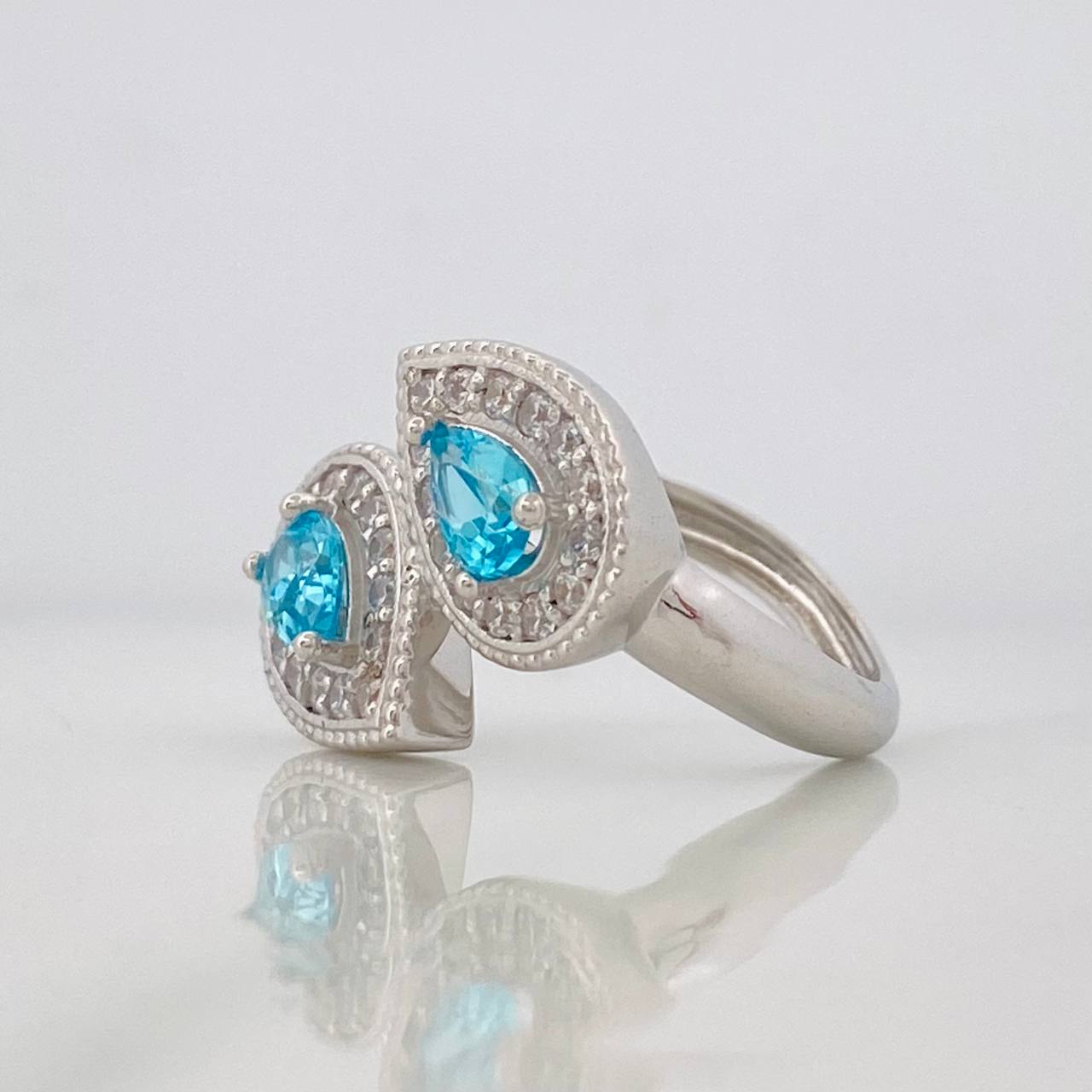 Anillo Hojas Cruzadas 6.4g / T5 1/2 Oro Blanco 18K