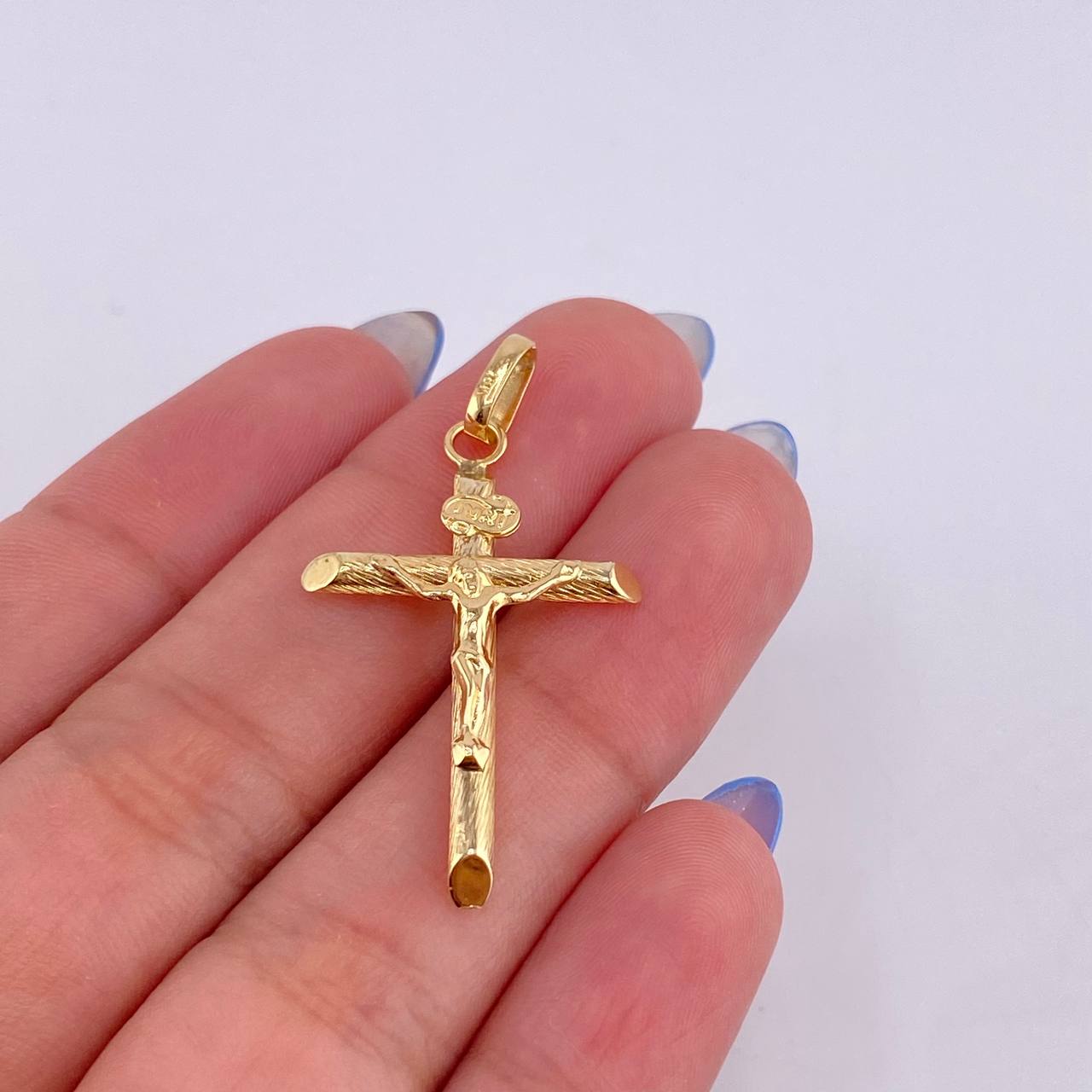 Dije Cruz Cristo Puntas Planas 1.2gr / 4cm / Oro Amarillo 18K ©