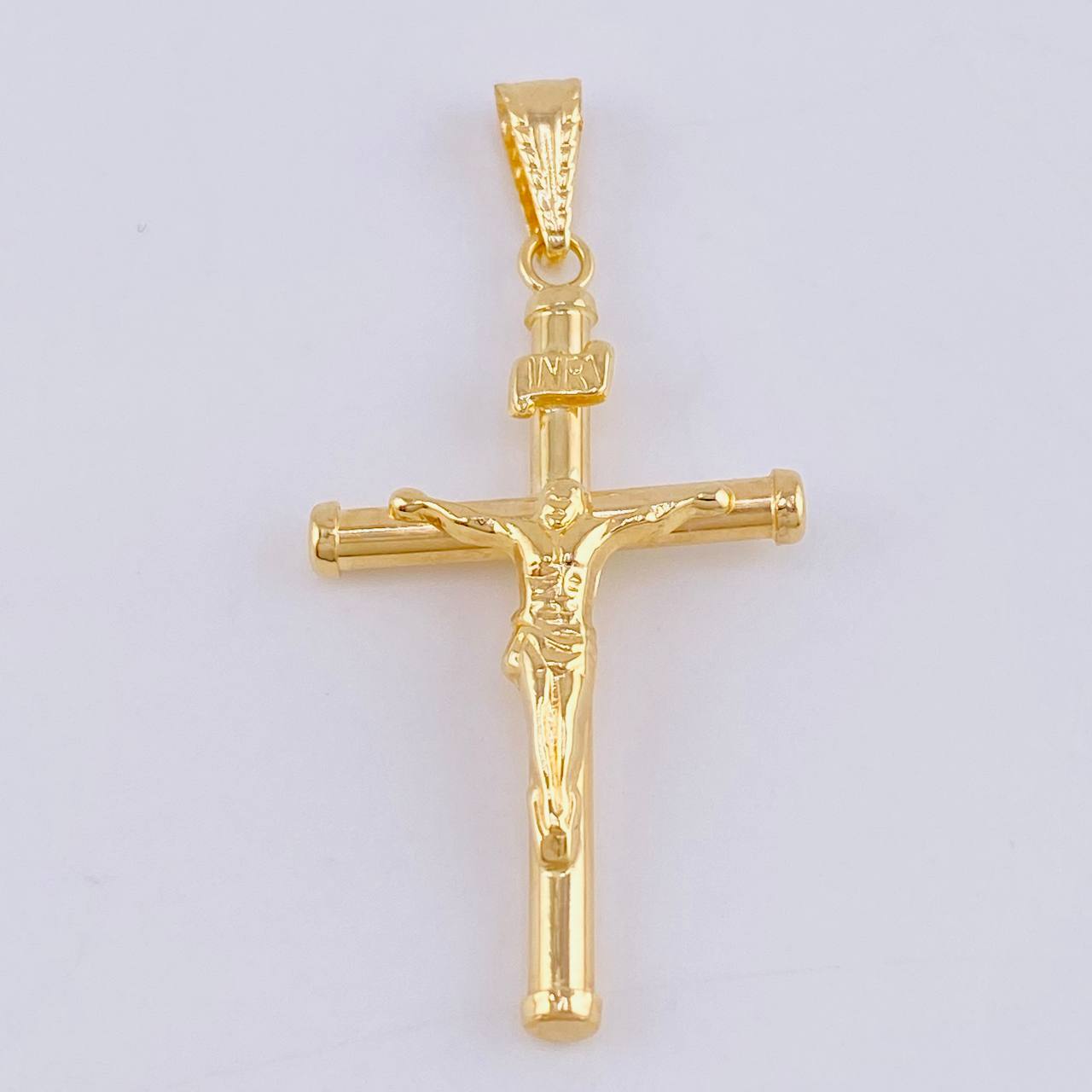 Dije Cruz Cristo Baston Liso 0.95gr / 3.5cm / Oro Amarillo 18K