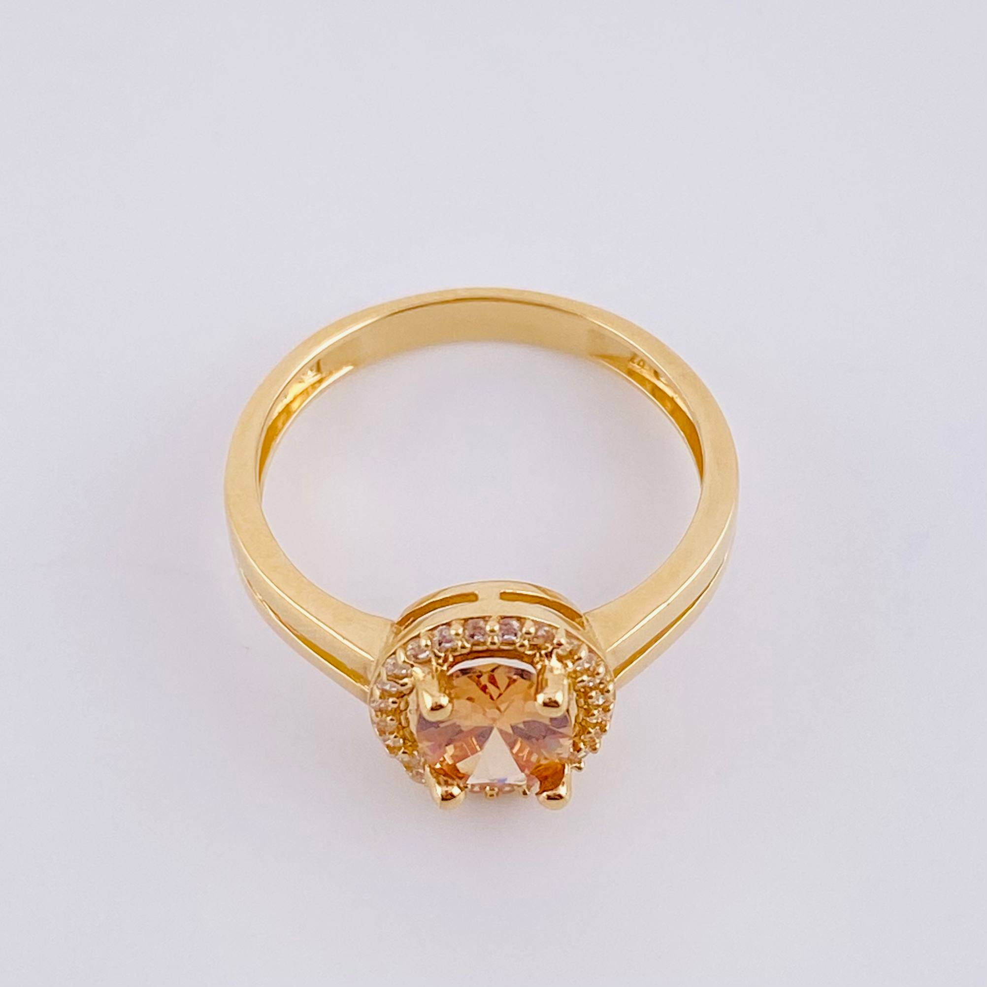 Anillo Ovalo Tupido 3.35g / T7 1/2 Oro Amarillo 18K