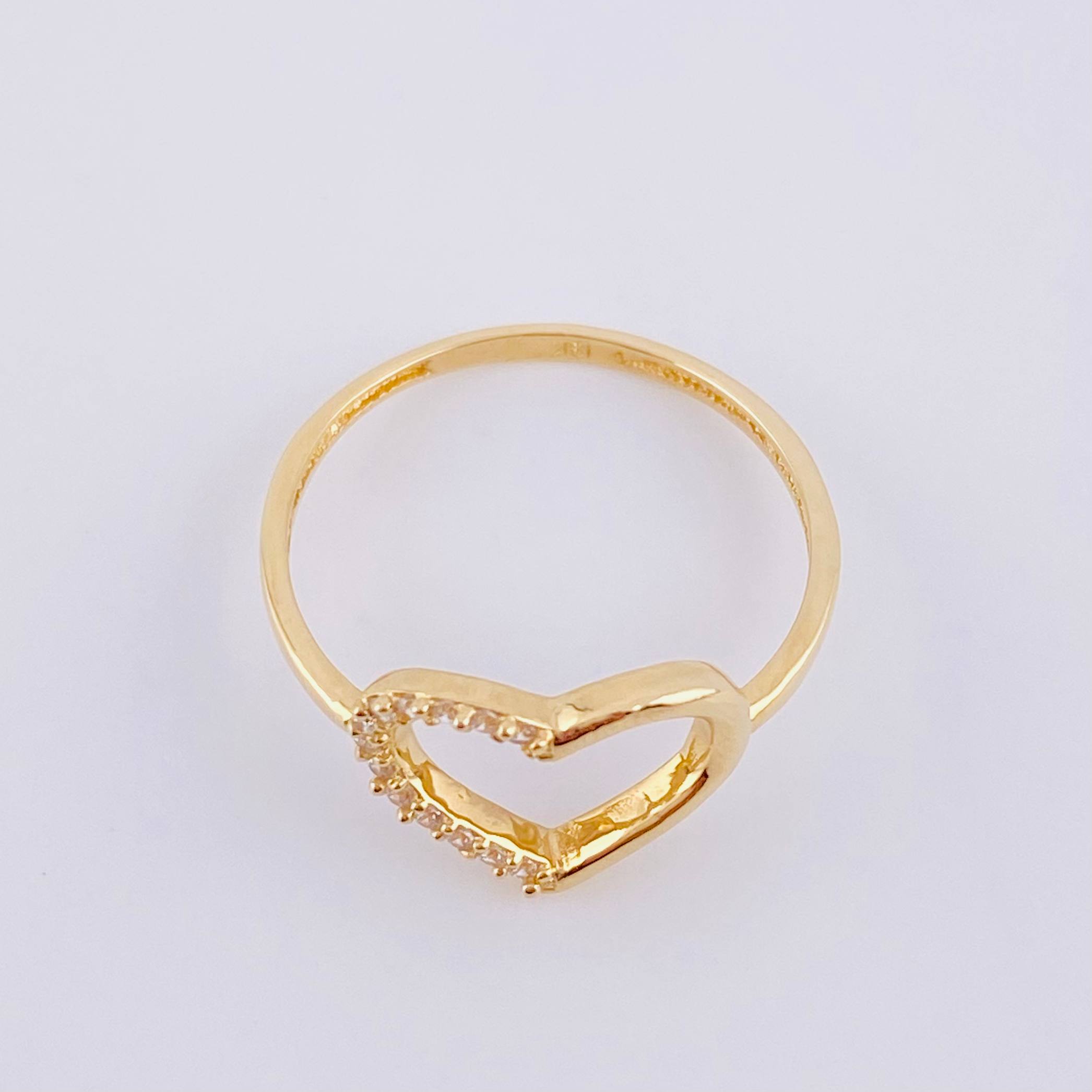 Anillo Silueta Corazón 1.45g / T7 Tres Oros 18K