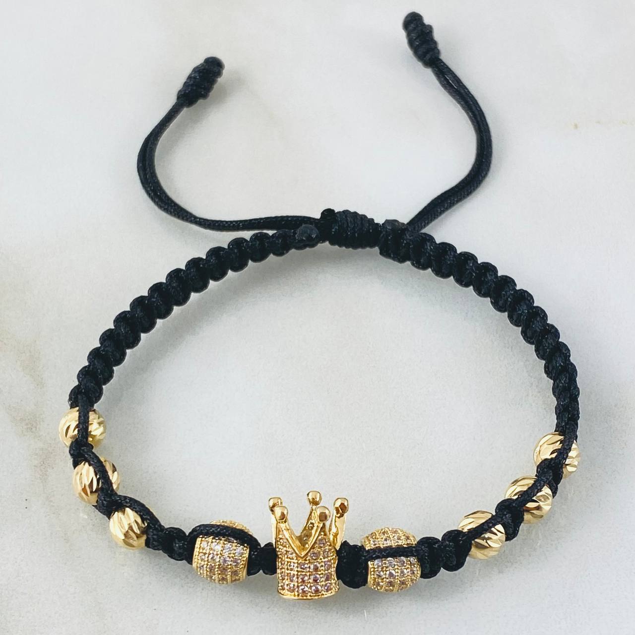 Pulsera Negra Herraje Corona 4.3gr / Oro Amarillo 18K *