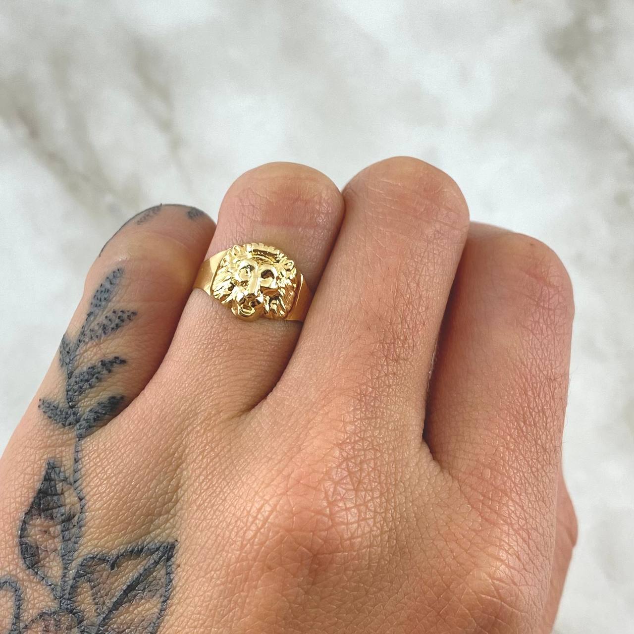 Anillo León Liso 1.1gr / T5 1/2 / Oro Amarillo 18K