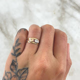 Anillo Abeja Doble 1.1gr / T4 3/4 / Tres Oros 18K ©