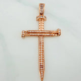 Dije Cruz Clavo 8.3gr / 6.2cm / Oro Rosa 18K $
