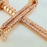Dije Cruz Clavo 8.3gr / 6.2cm / Oro Rosa 18K $
